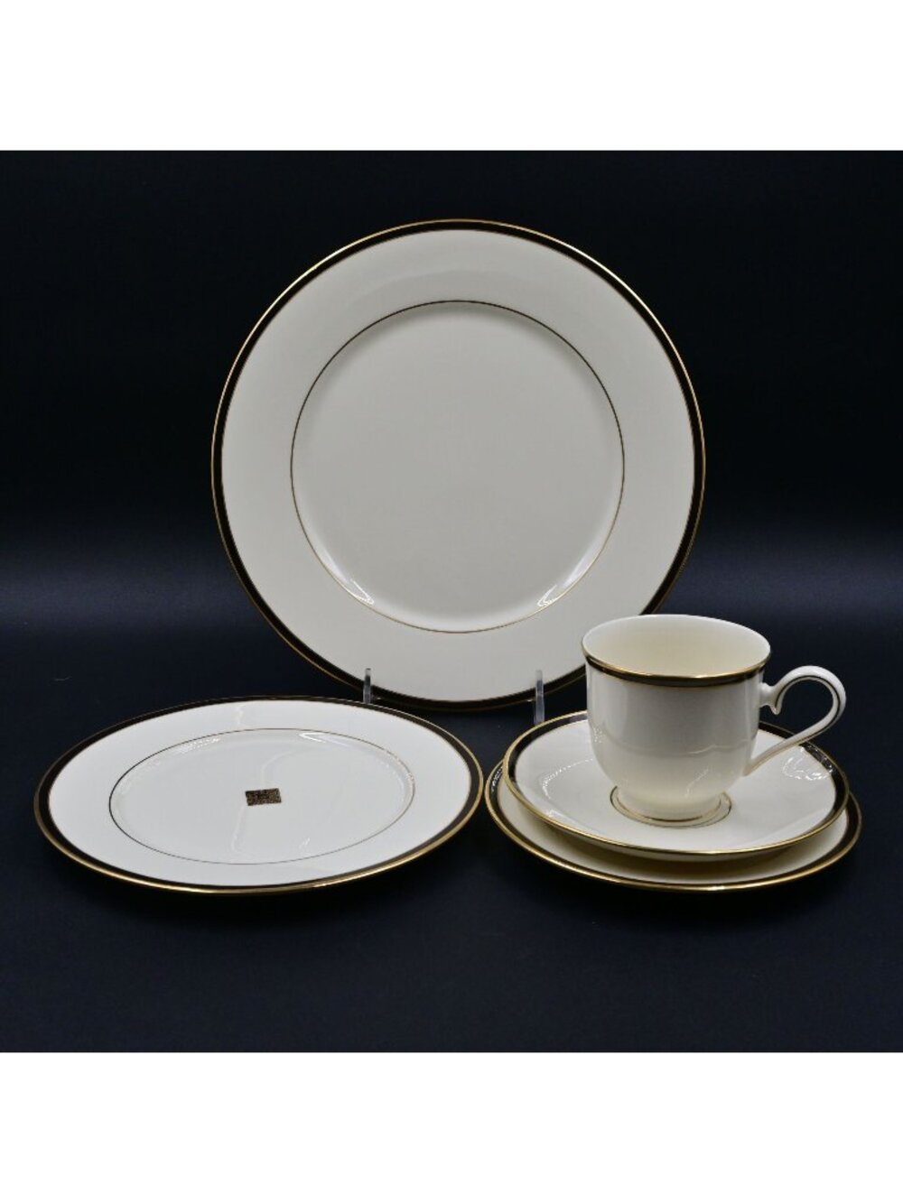 Lenox Urban Lights Black Border 24 Karat Gold Band 5 Piece Place Setting
